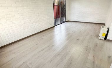 Casa 2 Pisos Fernando Rioja, La Cisterna / 5D 4B Estacionamientos