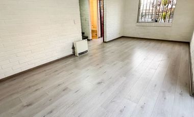 Casa 2 Pisos Fernando Rioja, La Cisterna / 5D 4B Estacionamientos