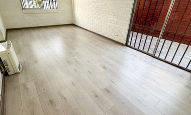 Casa 2 Pisos Fernando Rioja, La Cisterna / 5D 4B Estacionamientos