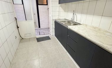 Casa 2 Pisos Fernando Rioja, La Cisterna / 5D 4B Estacionamientos