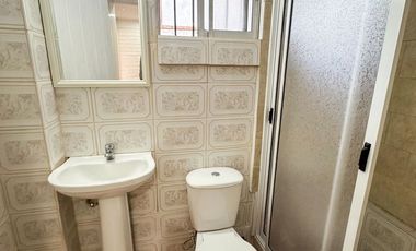 Casa 2 Pisos Fernando Rioja, La Cisterna / 5D 4B Estacionamientos