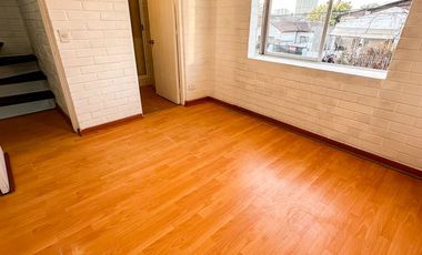 Casa 2 Pisos Fernando Rioja, La Cisterna / 5D 4B Estacionamientos