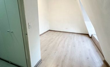 Casa 2 Pisos Fernando Rioja, La Cisterna / 5D 4B Estacionamientos