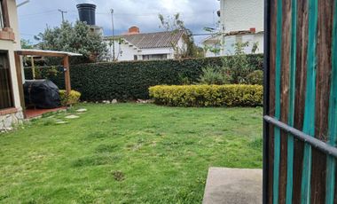 LINDA CASA CAMPESTRE PERO A POCOS METROS DEL AREA URBANA