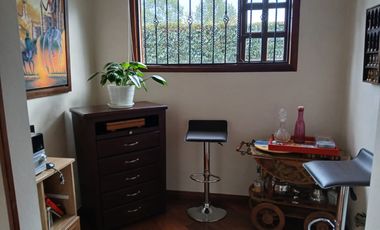 LINDA CASA CAMPESTRE PERO A POCOS METROS DEL AREA URBANA