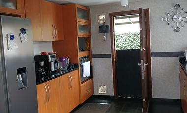 LINDA CASA CAMPESTRE PERO A POCOS METROS DEL AREA URBANA