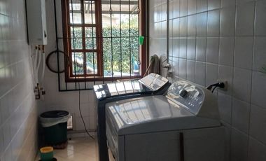 LINDA CASA CAMPESTRE PERO A POCOS METROS DEL AREA URBANA