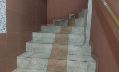 VENTA DE CASA ESQUINERA DE 3 PISOS EN SANTA ROSA