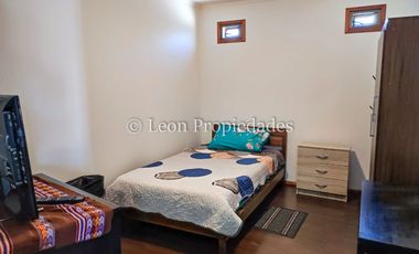 Leon Propiedades vende Gran casa en Curacaví centro.