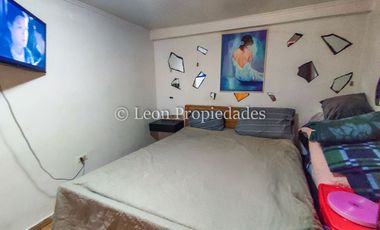 Leon Propiedades vende Gran casa en Curacaví centro.