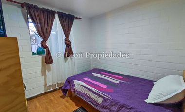 Leon Propiedades vende Gran casa en Curacaví centro.
