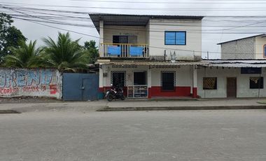 SE VENDE 2 CASAS CON 2 FRENTES, SUPERFICIE TOTAL 600 M². QUININDE – ESMERALDAS - ECUADOR