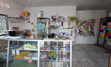 SE VENDE 2 CASAS CON 2 FRENTES, SUPERFICIE TOTAL 600 M². QUININDE – ESMERALDAS - ECUADOR