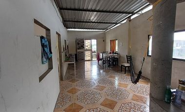 SE VENDE 2 CASAS CON 2 FRENTES, SUPERFICIE TOTAL 600 M². QUININDE – ESMERALDAS - ECUADOR