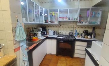 SE VENDE DUPLEX 1ER Y 2DO PISO EN INTERIOR