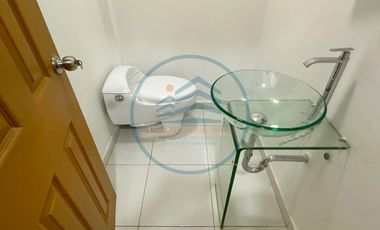 SE VENDE DEPARTAMENTO 1ER PISO SEMIAMOBLADO