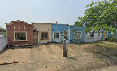 CASA DE RECUPERACIÓN BANCARIA EN CALL RIO CALZADAS, COL. SANTA FE, FRACC. CDAD. OLMECA, VERACRUZ. ¡NO SE ACEPTAN CRÉDITOS!