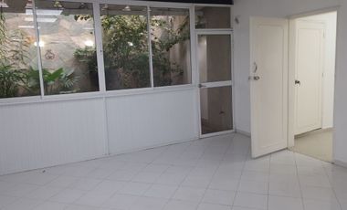 ARRIENDO CASA COMERCIAL BARRIO SAN VICENTE