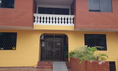 ARRIENDO CASA COMERCIAL BARRIO SAN VICENTE