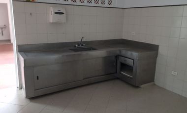 ARRIENDO CASA COMERCIAL BARRIO SAN VICENTE