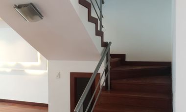 Casa en Renta en Cumbayá, cerca a USFQ