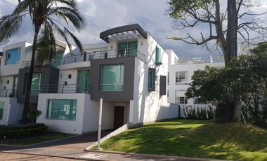 Casa en Renta en Cumbayá, cerca a USFQ