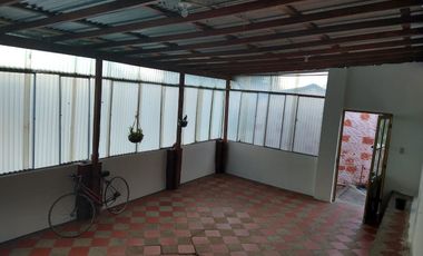 SE ARRIENDA HERMOSA CASA SÚPER AMPLIA ZIPAQUIRA - PACHO