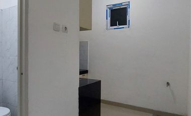 Rumah disewakan 2 lantai akses motor bebas banjir, di Lenteng agung jakarta selatan