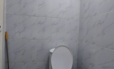 Rumah disewakan 2 lantai akses motor bebas banjir, di Lenteng agung jakarta selatan