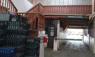 Propiedad Casa Comercial rentera de venta en Cuenca con parqueadero público en pleno centro histórico excelente rentabilidad