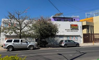 LOCAL COMERCIA EN VENTA ESTEBAN LOERA A UNA CUADRA DE REPUBLICA