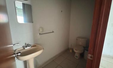 LOCAL COMERCIA EN VENTA ESTEBAN LOERA A UNA CUADRA DE REPUBLICA