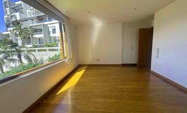 HERMOSO DEPARTAMENTO DE ARRIENDO EN CUMBAYÁ!!