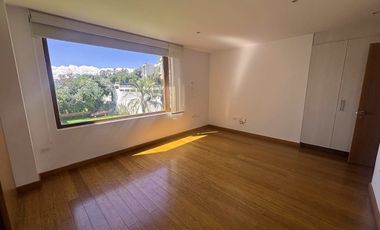 HERMOSO DEPARTAMENTO DE ARRIENDO EN CUMBAYÁ!!