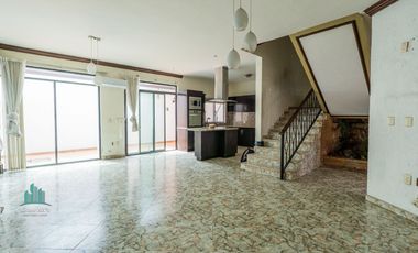 🏡 ¡SE VENDE RESIDENCIA DE LUJO EN FRACC. RESIDENCIAL EL TAPATÍO! ☀️