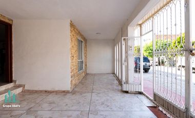 ¡Casa con Roof Top y excelente ubicación!