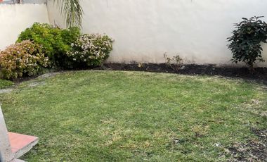 Casa en Renta en Juriquilla – Privada El Paraíso | 3 Recámaras + Sala TV | Excelente Ubicación