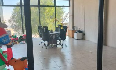 Departamento seminuevo 2 recamaras, 2 estacionamientos, 6o piso, elevador, seguridad, amenidades.