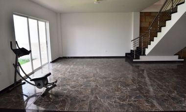 CASA EN VENTA CONJUNTO CERRADO