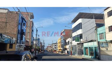 Exclusivo Local En Alquiler - En Clinica Ramal