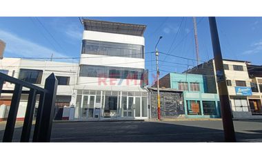 Exclusivo Local En Alquiler - En Clinica Ramal