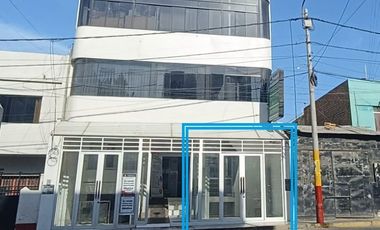 Exclusivo Local En Alquiler - En Clinica Ramal