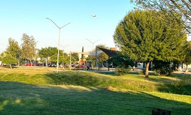 Casa en venta – Residencial Triana, Sector Bosques, Privada Chipinque, Apodaca N.L.