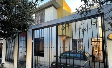 Casa en venta – Residencial Triana, Sector Bosques, Privada Chipinque, Apodaca N.L.