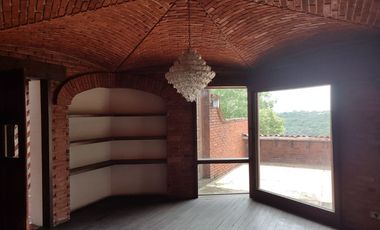 Casa en Fracc La Estadia, Estilo MExicano , 3 rec.