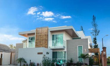 Casa de venta en Olón