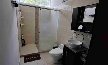 Hermosa casa campestre con piscina privada, en condominio