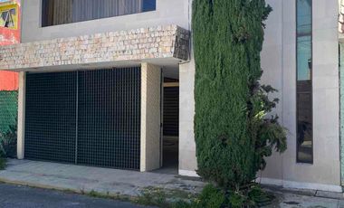 CASA EN VENTA, Col. Hank González