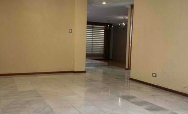 CASA EN VENTA, Col. Hank González