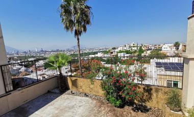 En Renta! Residencia Estilo Toscana en Contry la Silla amueblado y equipado